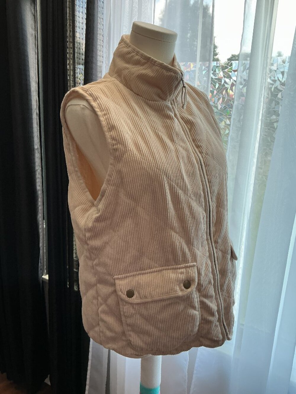 Thread & Supply Wubby Reversible Sherpa Quilted Vest Cream Beige Medium Full Zip - Picture 7 of 15